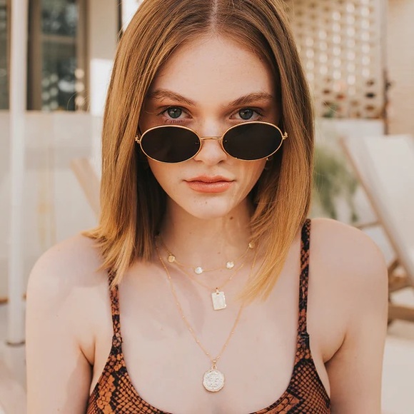 Mod + Jo St Benedict Gold Coin Necklace 14k Gold - Picture 8 of 8